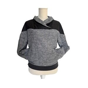 The North Face Pseudio Pullover Jacket Womens Gray Black Performance Pockets